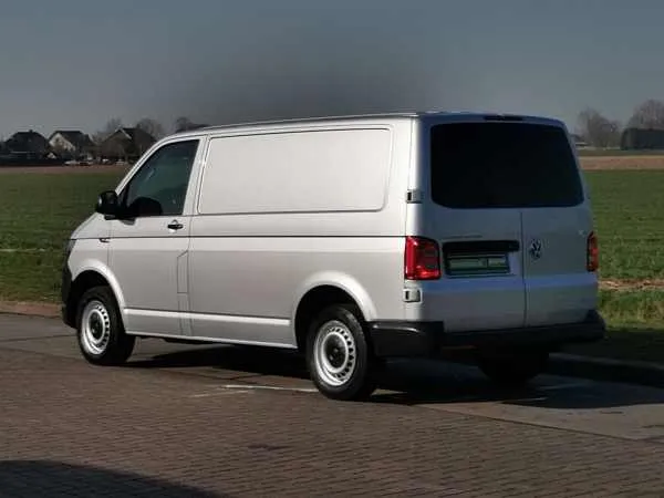 Volkswagen Transporter 2.0 TDI L1H1 150PK Automaat Image 5